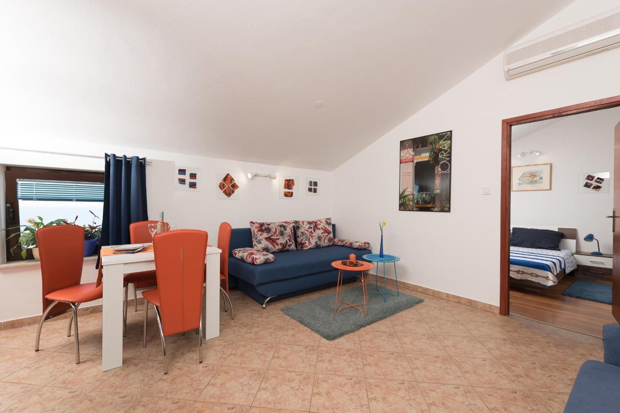 Apartments Villa Zara Ловран Экстерьер фото